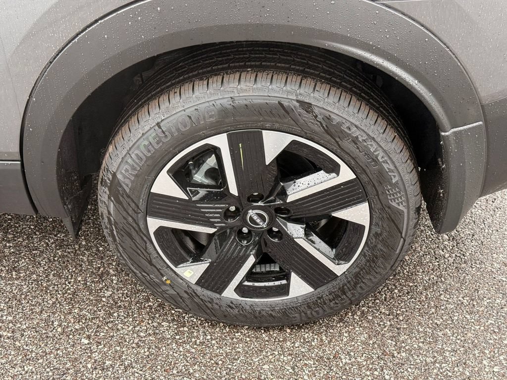 New 2026 Nissan Kicks SV w/ SV Premium Package AWD/4WD image 13
