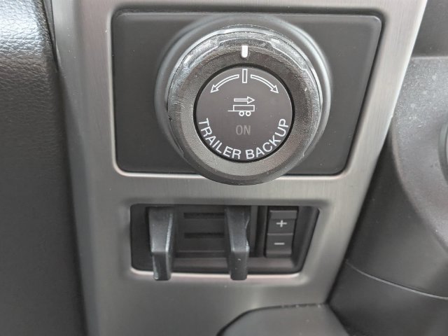 Used 2018 Ford F150 Platinum w/ Equipment Group 701A Luxury AWD/4WD image 31