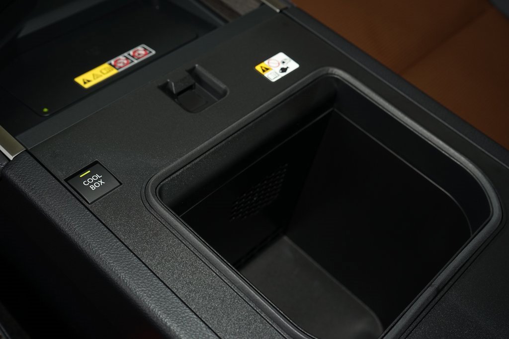 Used 2025 Lexus GX 550 image 13