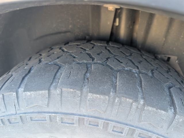 Used 2016 Ford Explorer XLT w/ Equipment Group 202A AWD/4WD image 14