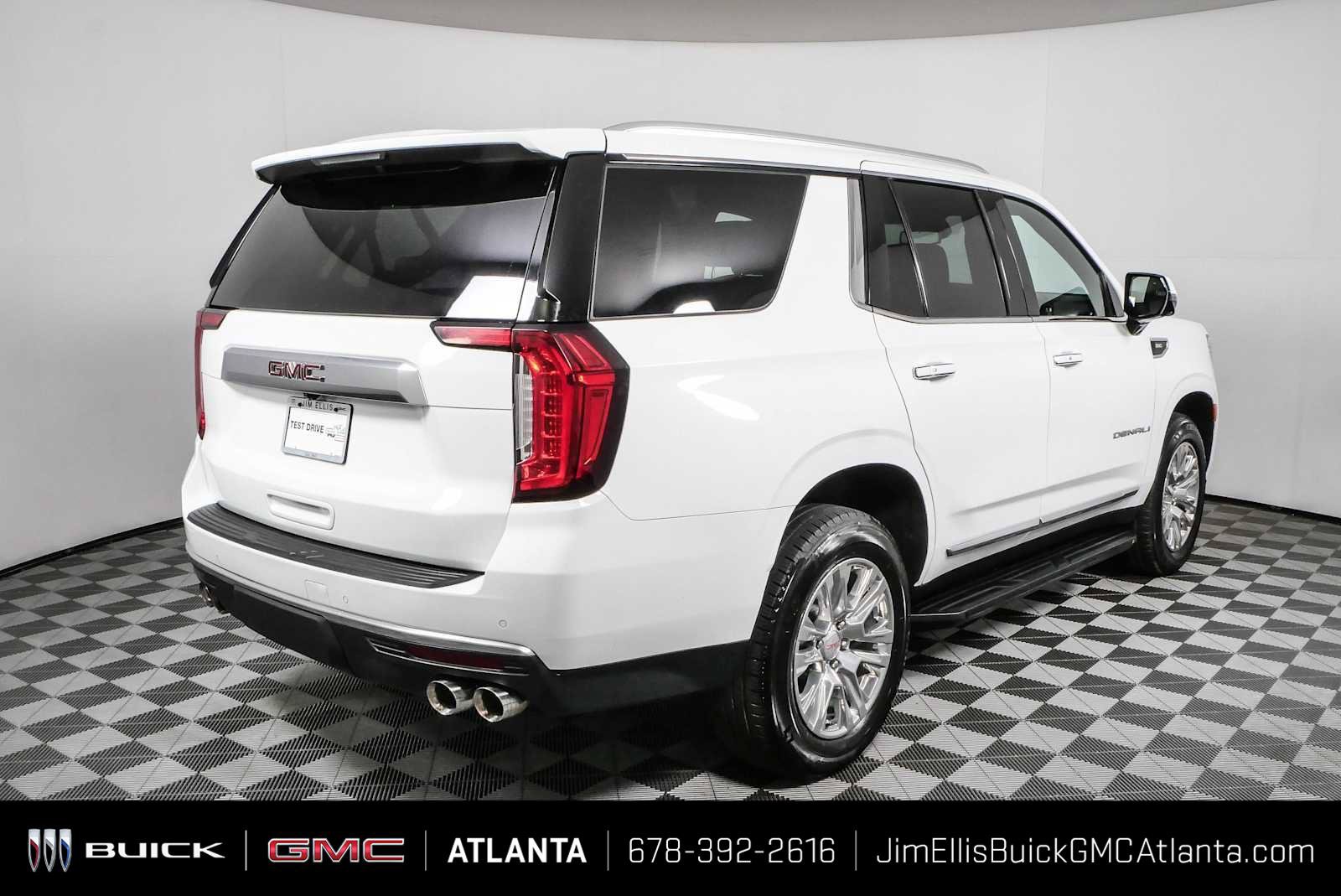 Certified 2023 GMC Yukon Denali AWD/4WD image 3