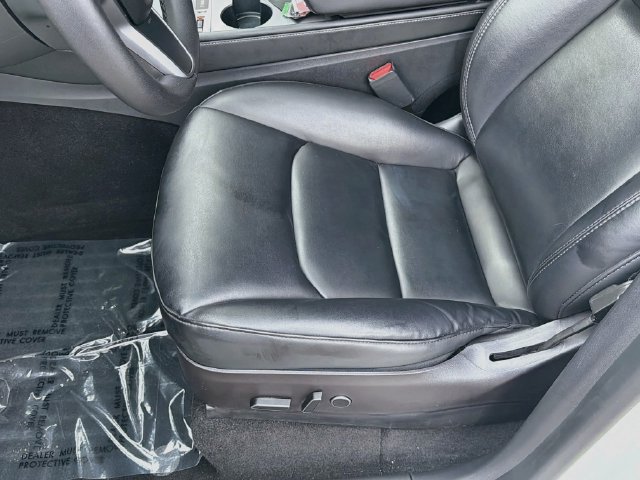 Used 2022 Tesla Model Y Performance AWD/4WD image 19