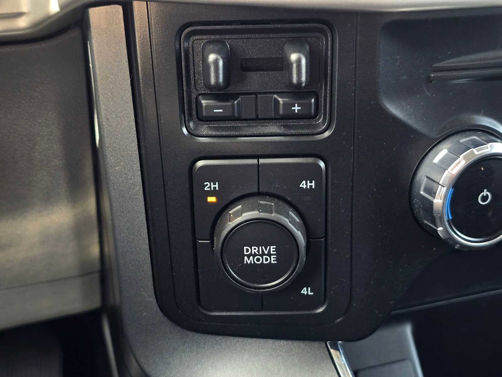 Used 2022 Ford F150 XLT w/ Equipment Group 302A High image 33