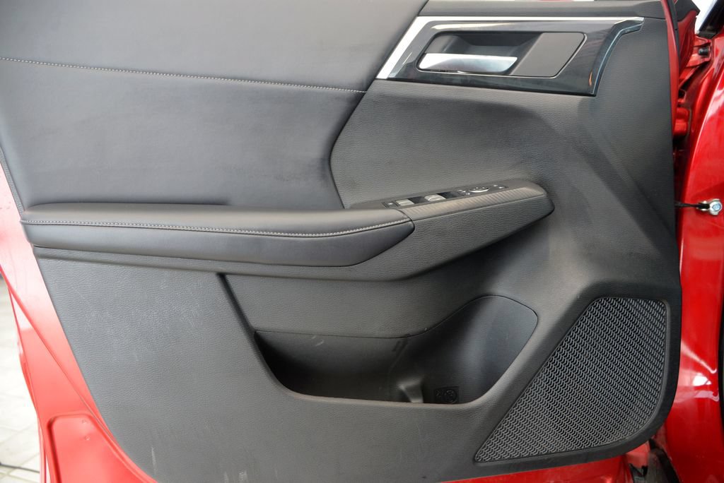 Used 2023 Mitsubishi Outlander SE AWD/4WD image 15