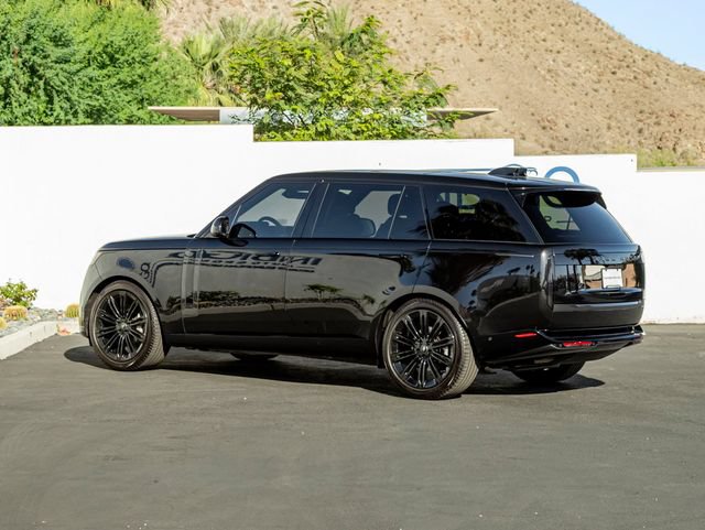 Used 2024 Land Rover Range Rover Long Wheelbase SE AWD/4WD image 9