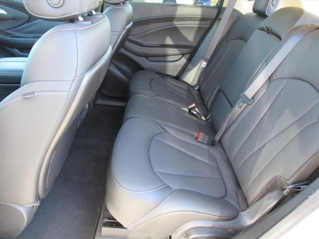 Used 2017 Buick Envision Premium w/ Driver Confidence Package image 29