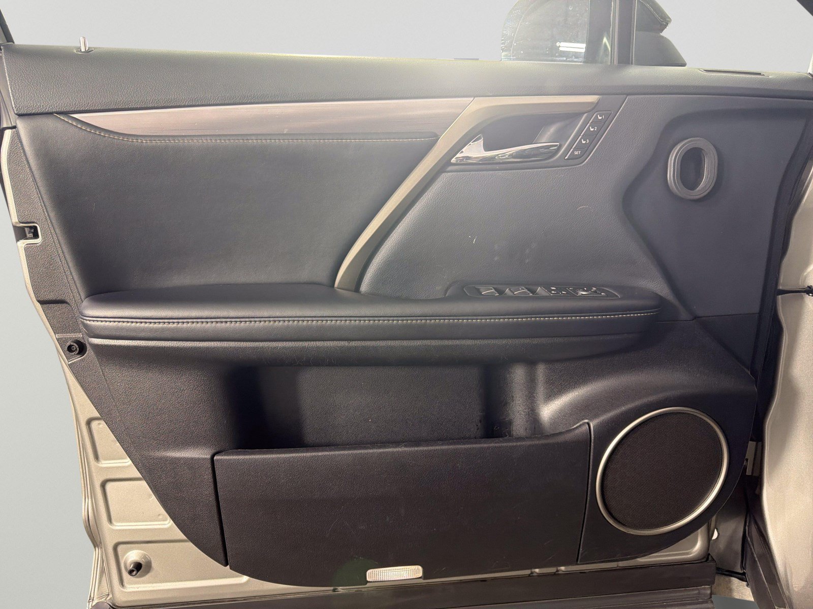 Used 2020 Lexus RX 350 F Sport w/ Accessory Package AWD/4WD image 8