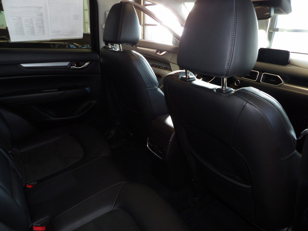Used 2019 MAZDA CX-5 Touring image 17