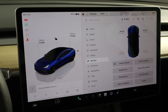 Used 2023 Tesla Model 3 Standard Range RWD image 33