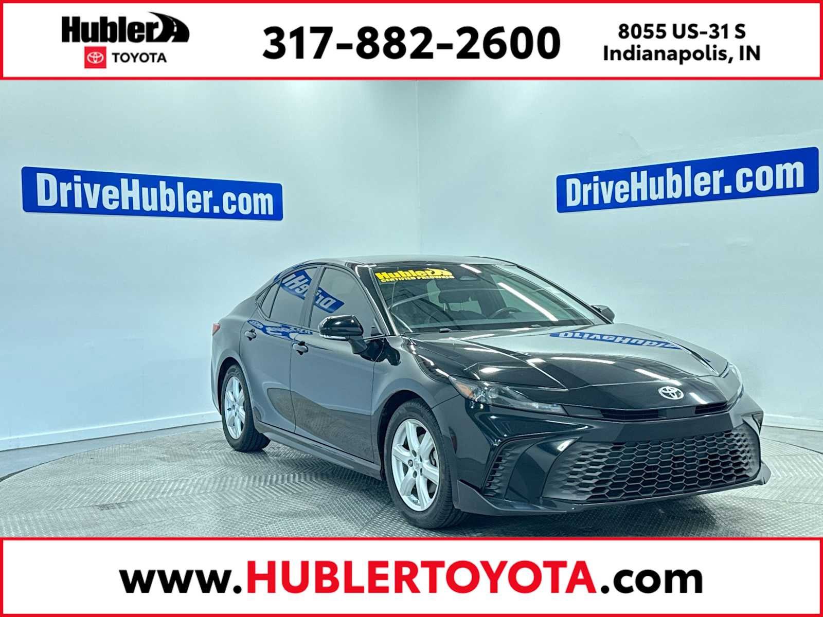 Used 2025 Toyota Camry SE w/ Convenience Package image 1