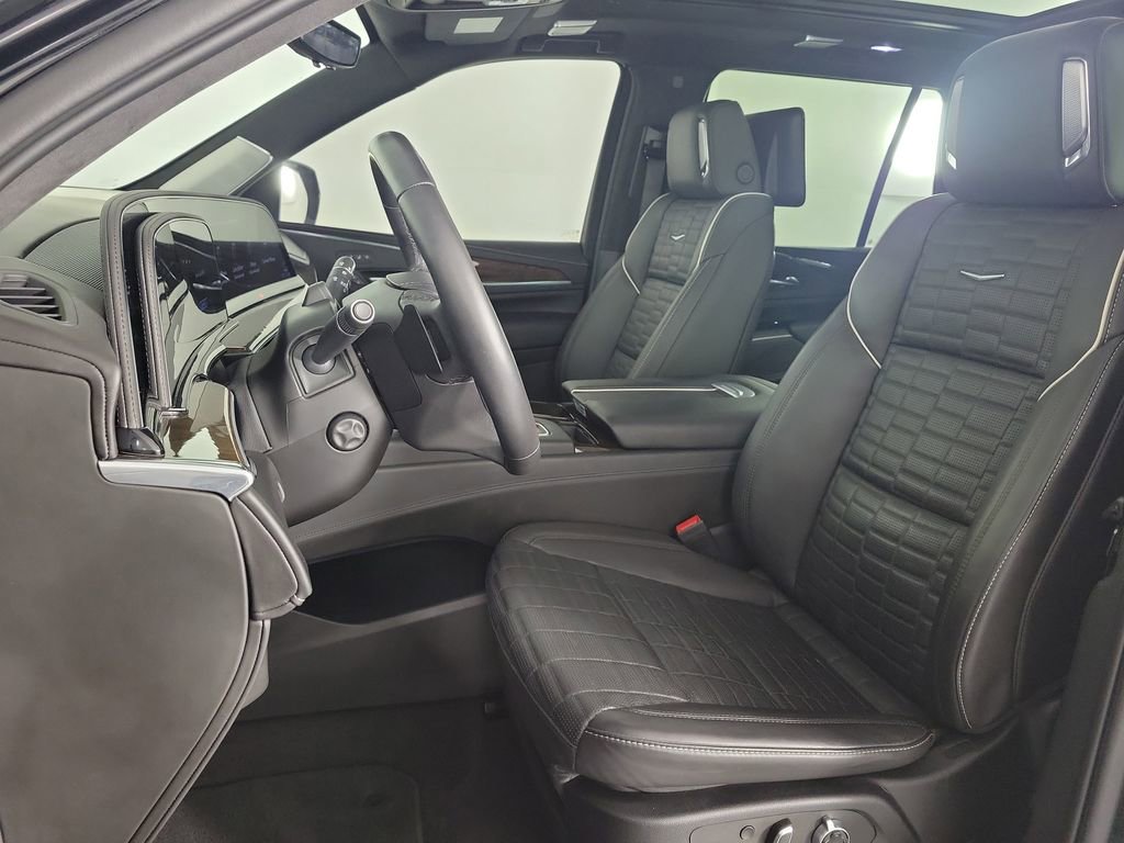 Certified 2023 Cadillac Escalade Premium Luxury Platinum image 17