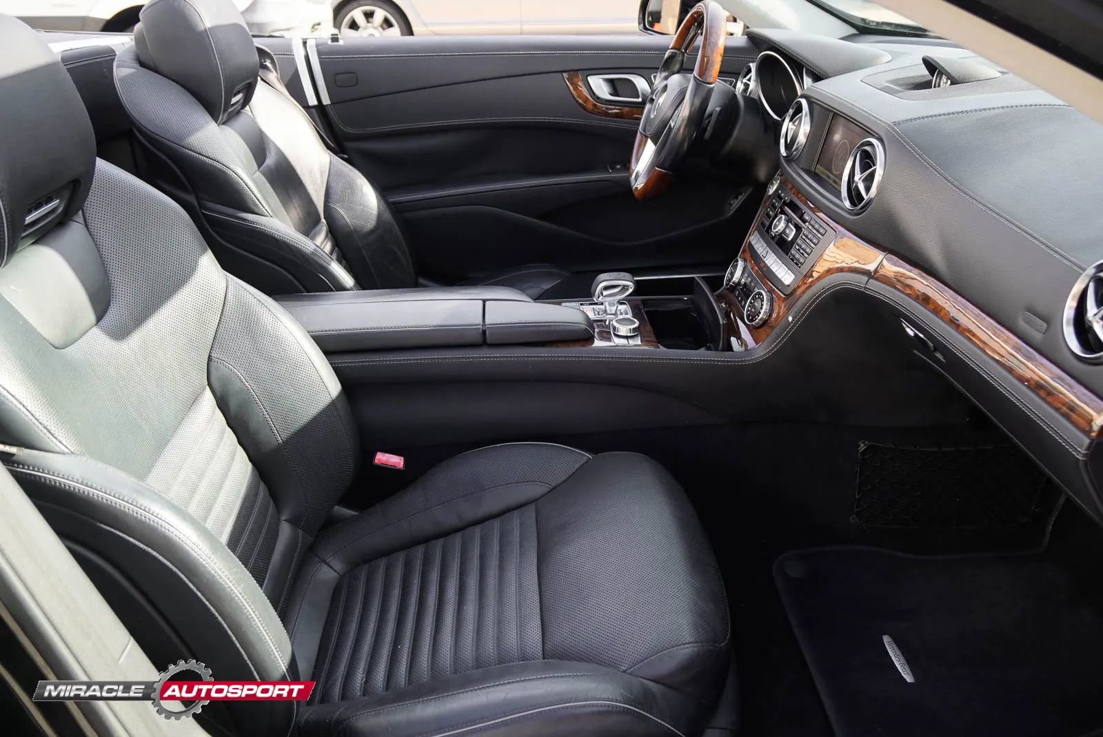 Used 2013 Mercedes-Benz SL 550 w/ Premium Pkg image 25