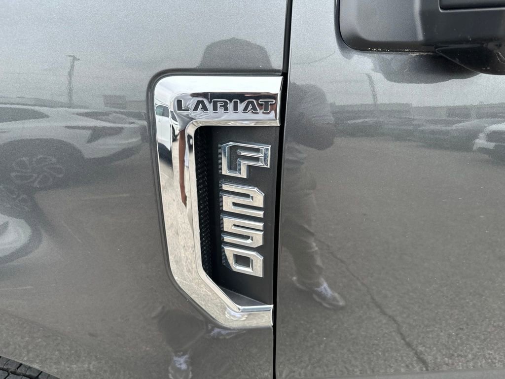 Used 2019 Ford F250 Lariat w/ Lariat Ultimate Package AWD/4WD image 19