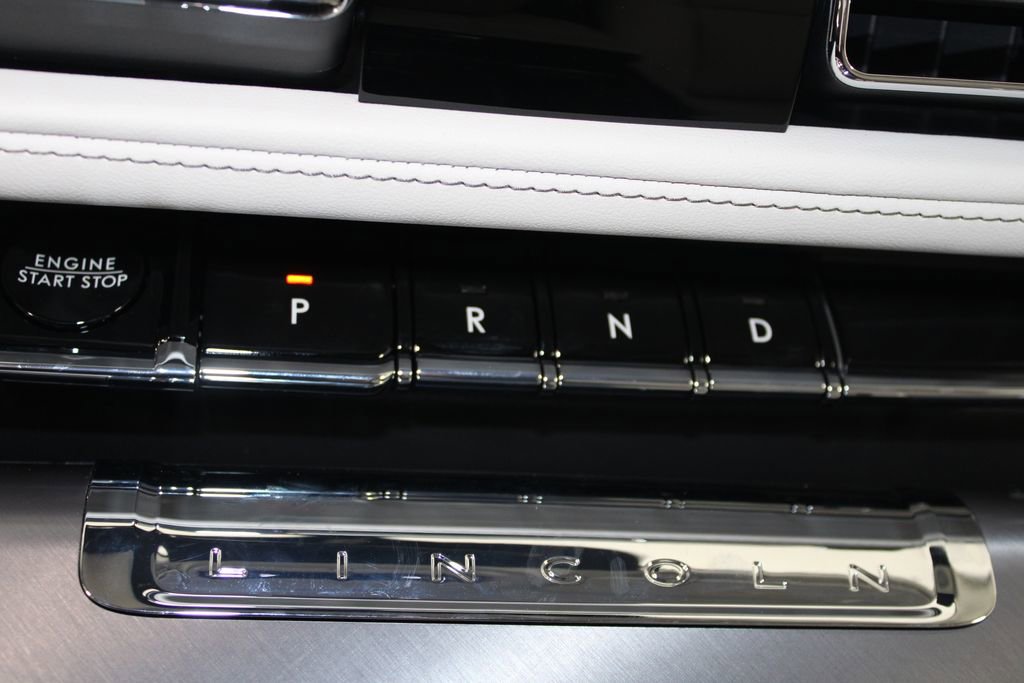 New 2026 Lincoln Aviator 2WD image 45