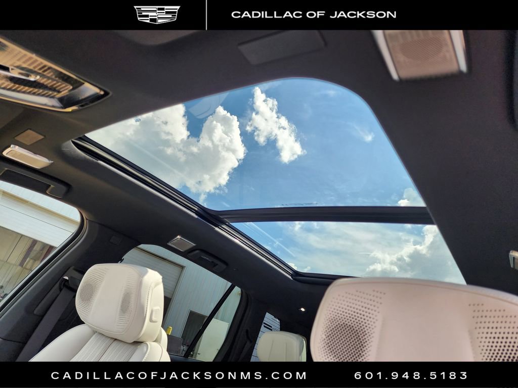 New 2026 Cadillac Vistiq Sport image 5