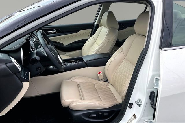 Used 2023 Nissan Maxima Platinum w/ Sport Mat Group image 15