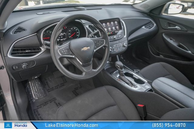 Used 2023 Chevrolet Malibu LT FWD image 16
