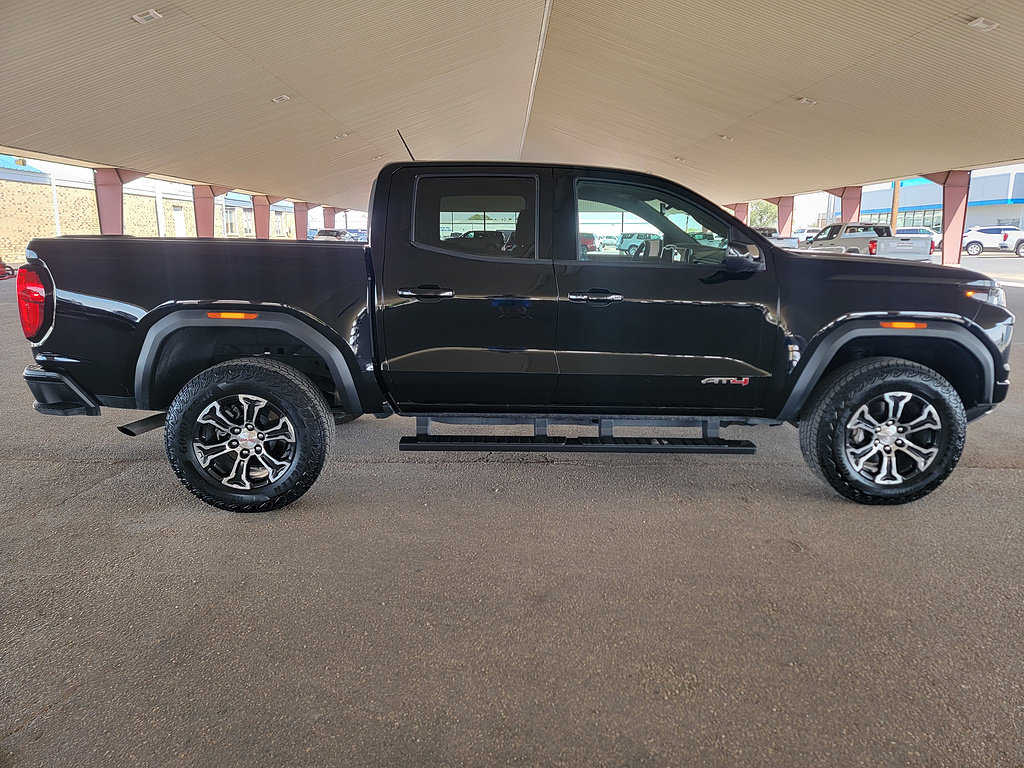 Used 2025 GMC Canyon AT4 w/ AT4 Premium Package AWD/4WD image 6