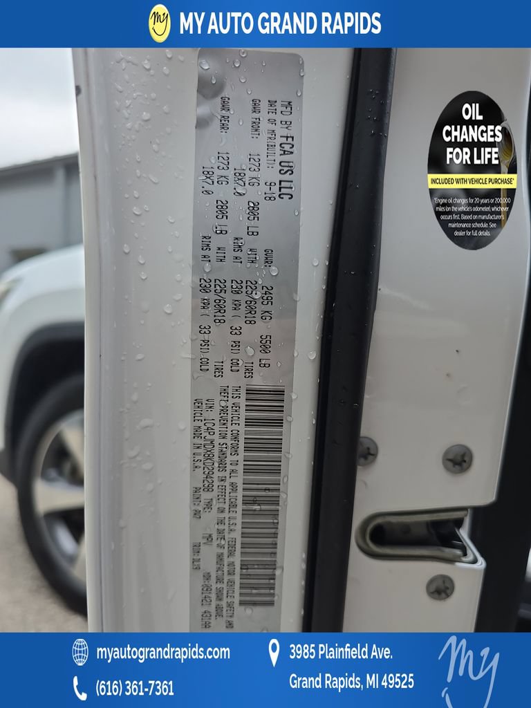 Used 2019 Jeep Cherokee Limited AWD/4WD image 45
