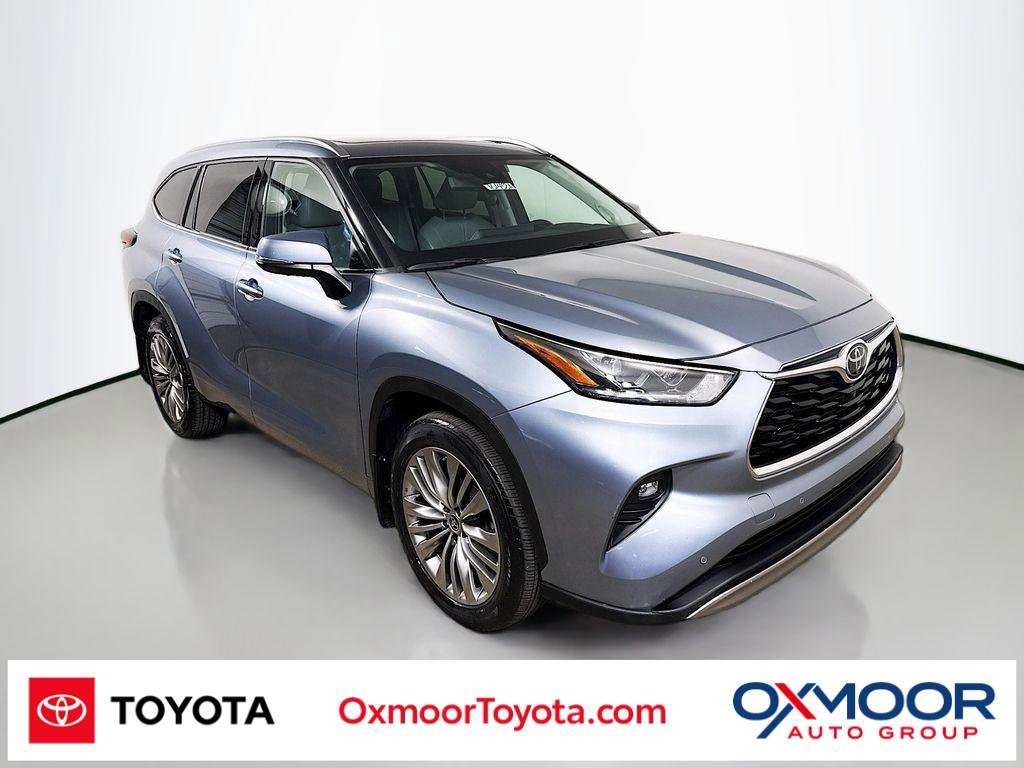 Used 2021 Toyota Highlander Platinum AWD/4WD image 1