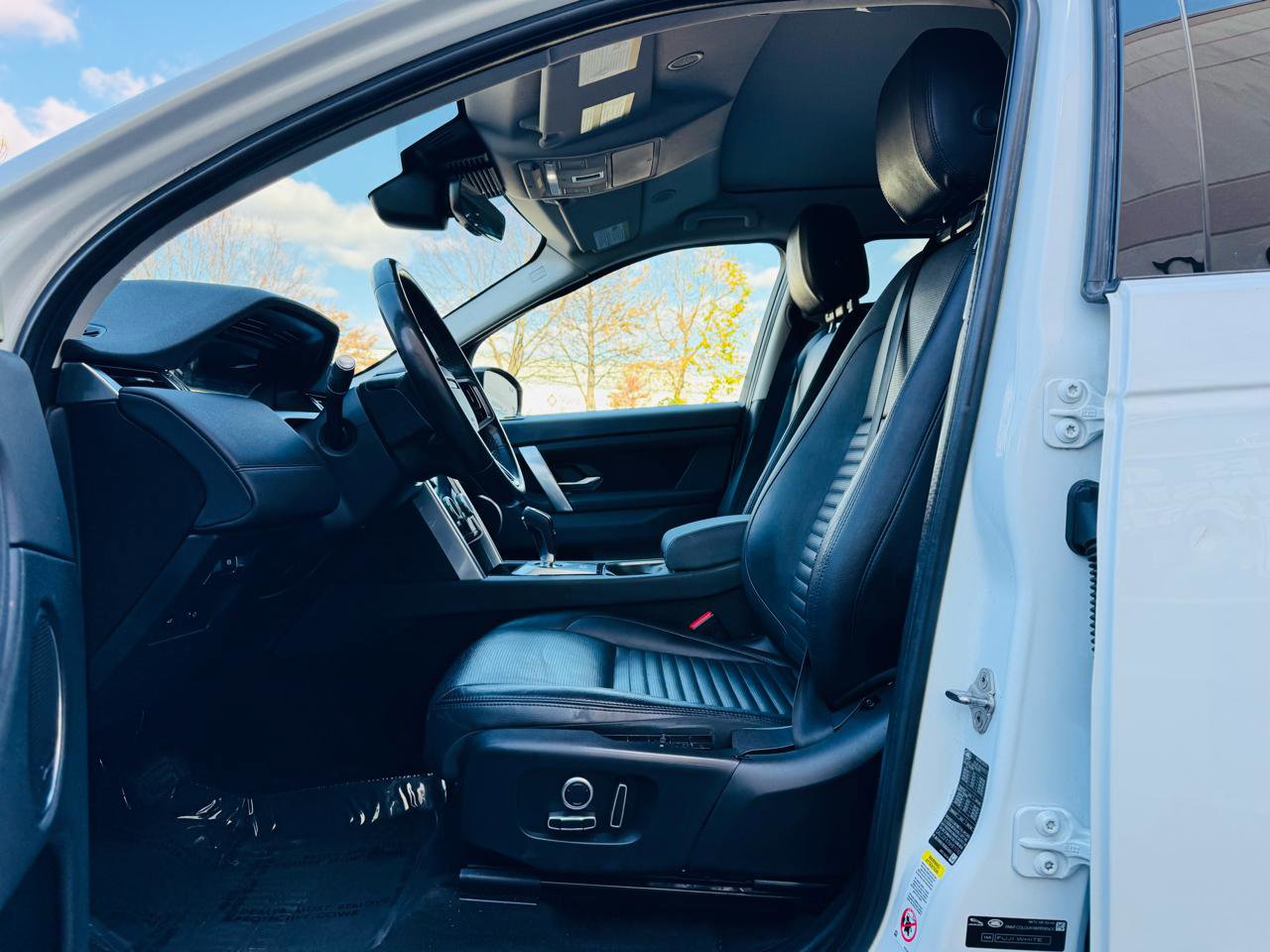 Used 2022 Land Rover Discovery Sport S image 20