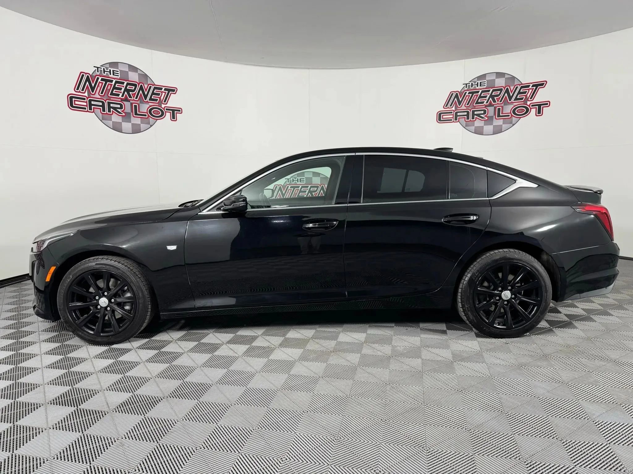 Used 2022 Cadillac CT5 Luxury w/ Cold Weather Package AWD/4WD image 4