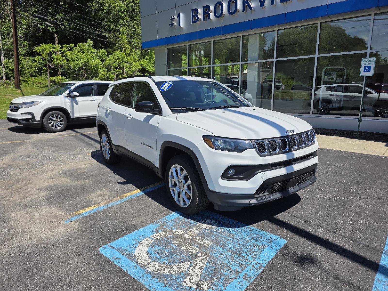 Used 2023 Jeep Compass Latitude AWD/4WD video 1