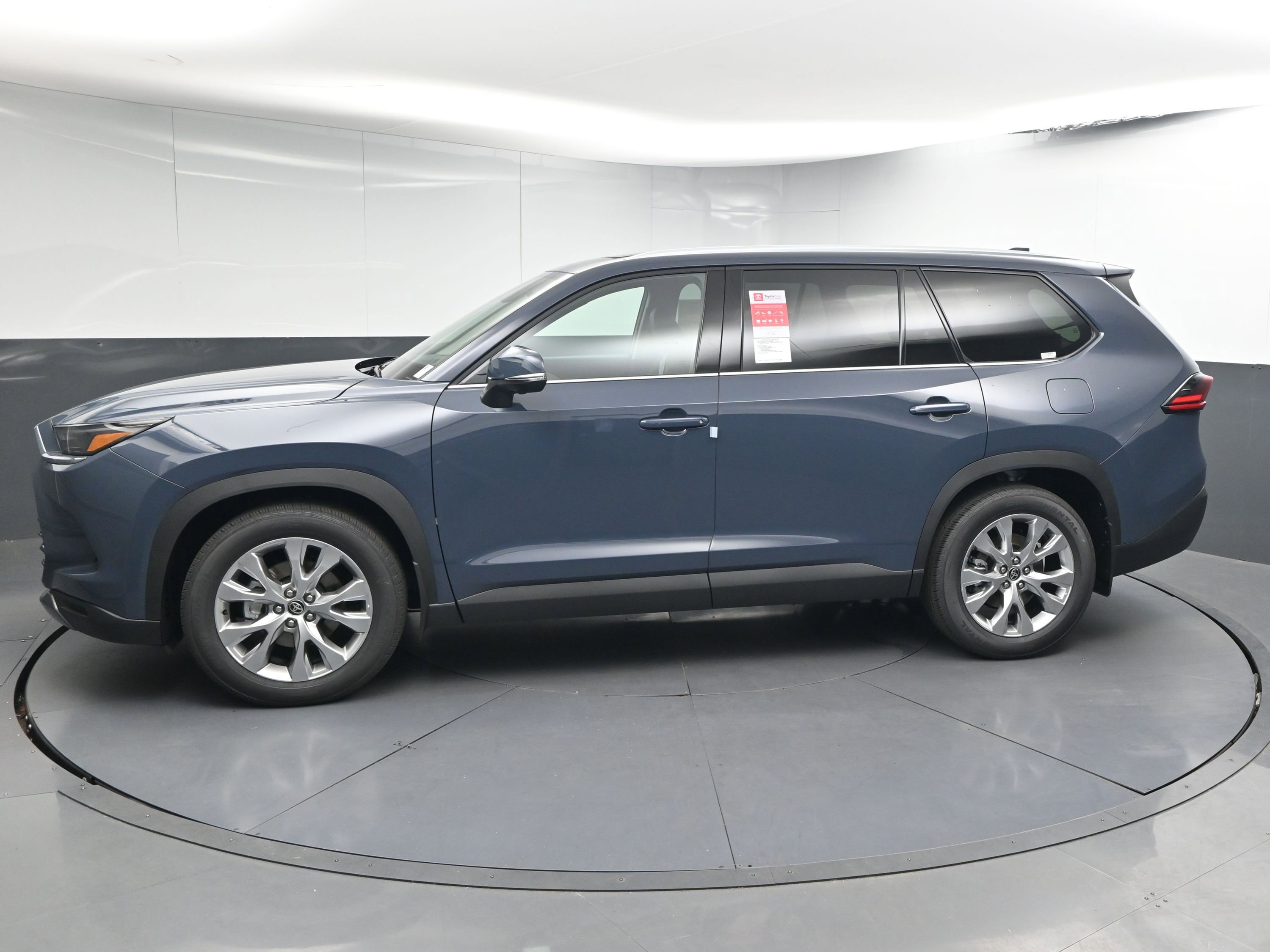 New 2026 Toyota Grand Highlander Limited image 5