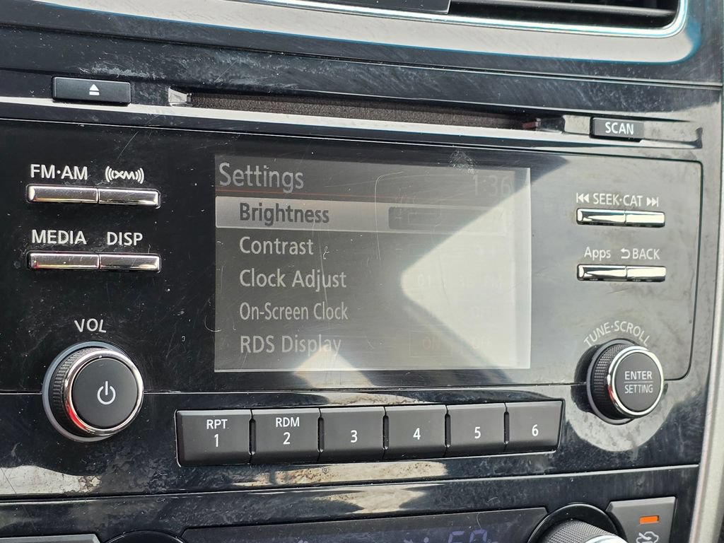 Used 2015 Nissan Altima 2.5 SV FWD image 42