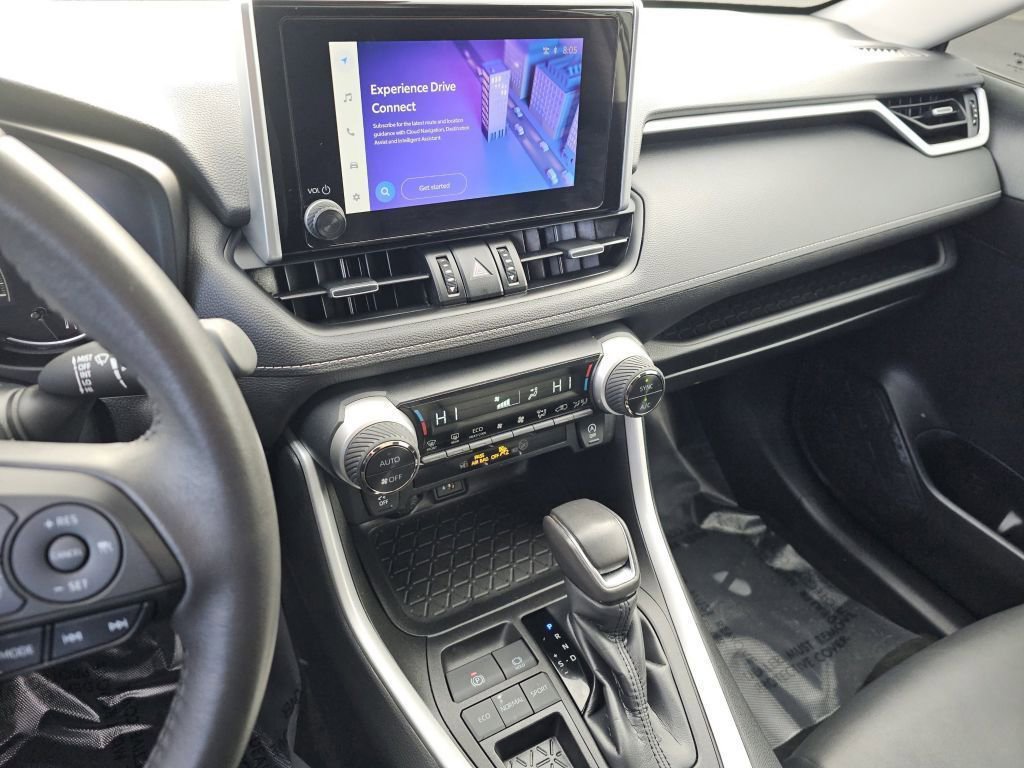 Used 2023 Toyota RAV4 XLE Premium image 32
