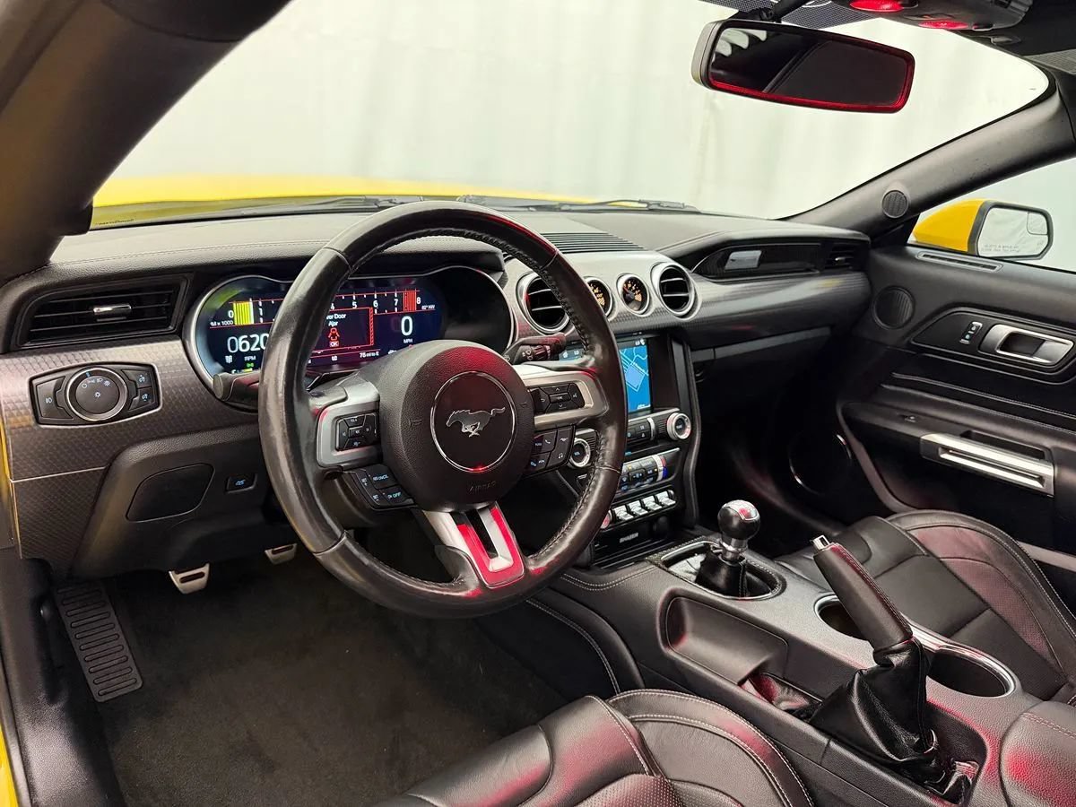 Used 2018 Ford Mustang GT Premium w/ GT Performance Package RWD image 8