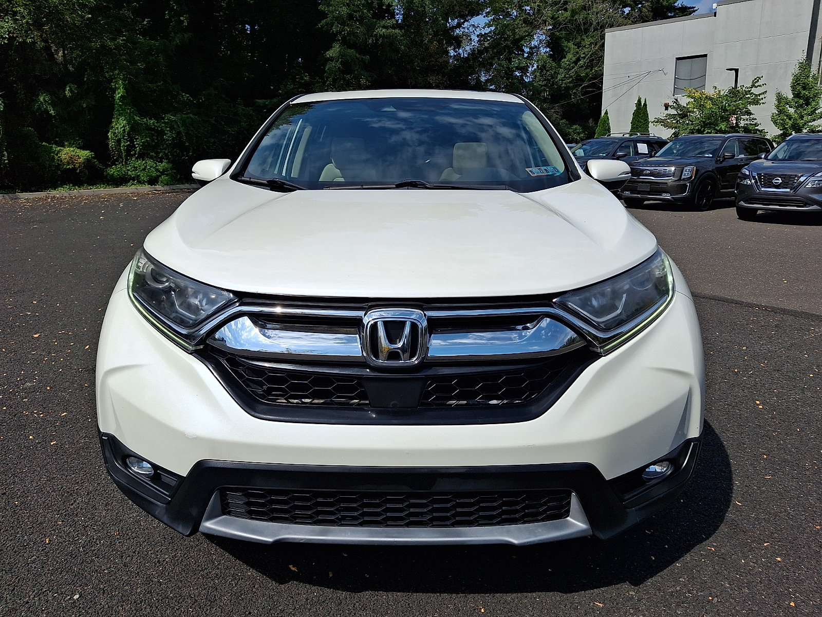Used 2018 Honda CR-V EX image 2