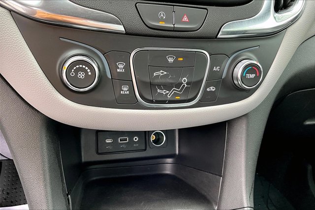 Used 2024 Chevrolet Equinox LS w/ LS Convenience Package FWD image 32