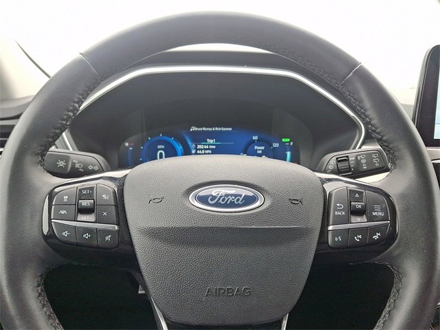 Used 2022 Ford Escape Titanium image 19