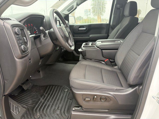 Used 2025 Chevrolet Silverado 1500 Custom Trail Boss AWD/4WD image 5
