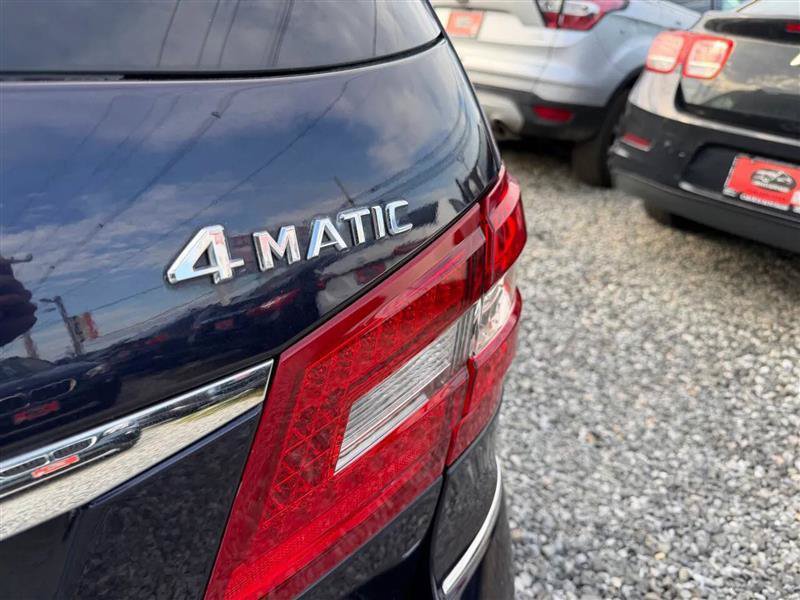 Used 2011 Mercedes-Benz E 350 4MATIC Wagon image 31
