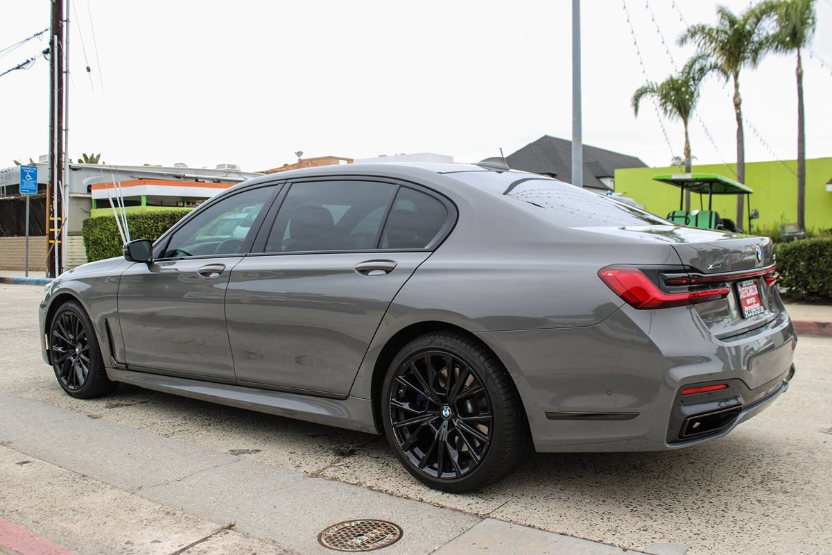 Used 2021 BMW 750i xDrive w/ M Sport Package AWD/4WD image 3