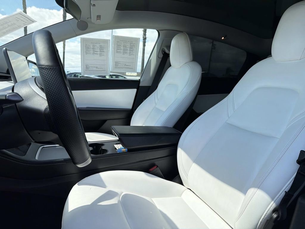 Used 2021 Tesla Model Y Performance image 15