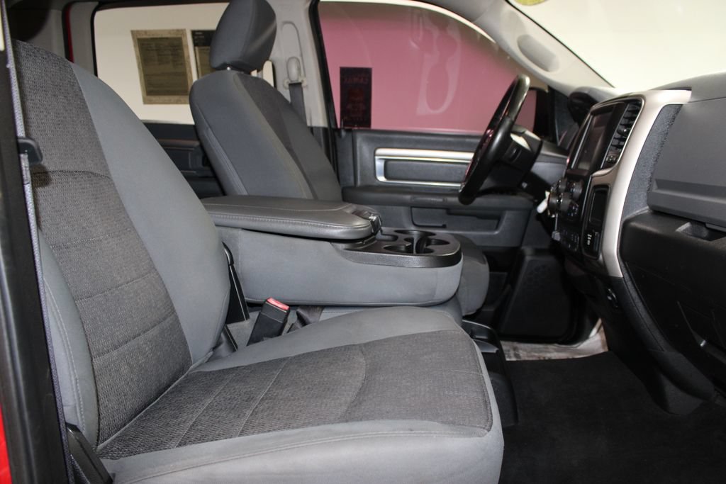 Used 2017 RAM 1500 Big Horn RWD image 26
