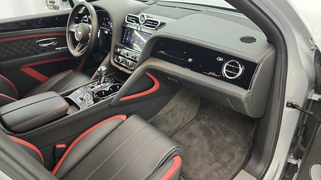 Used 2021 Bentley Bentayga Speed AWD/4WD image 30