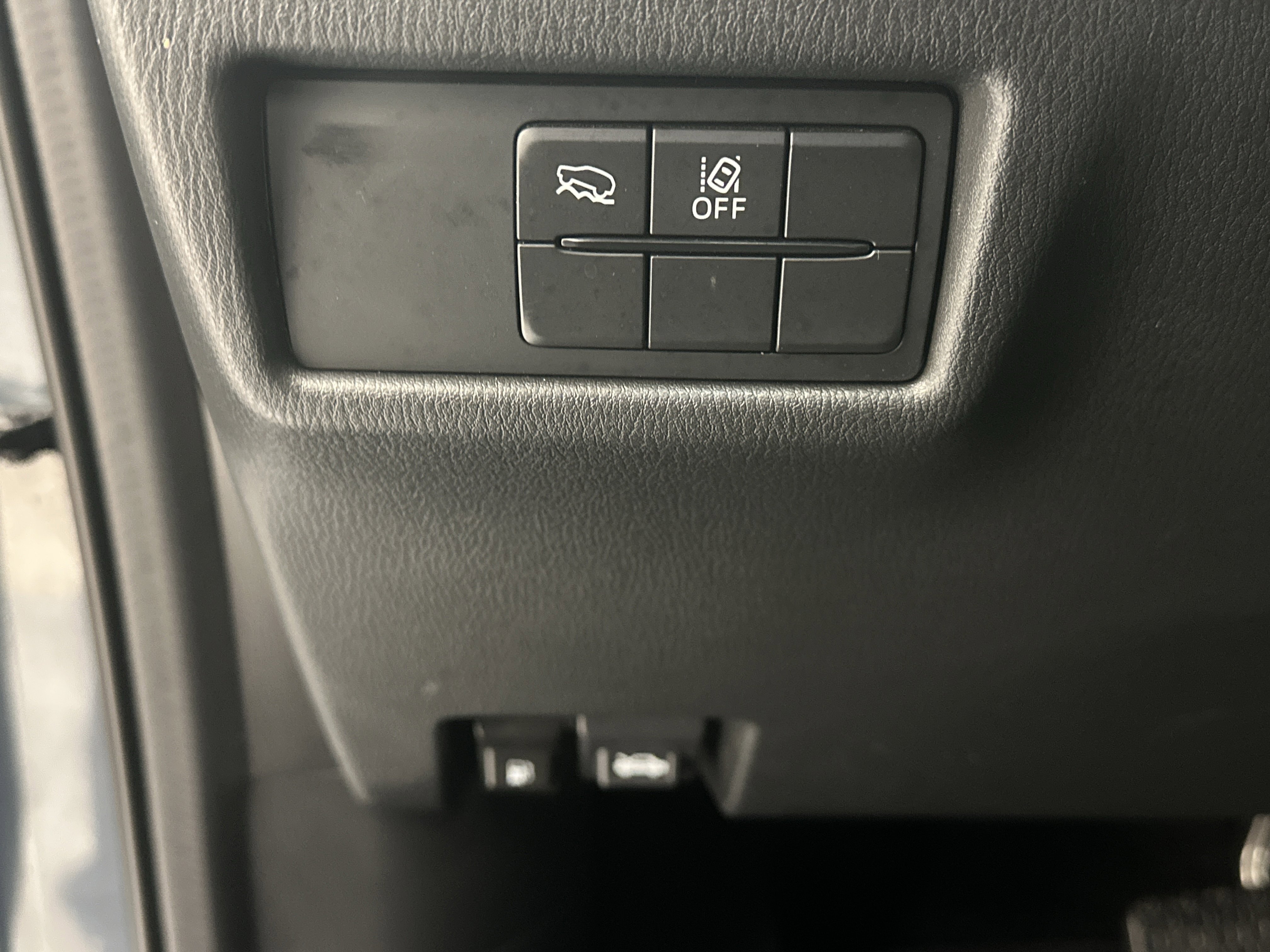 Used 2023 MAZDA CX-5 Carbon Edition image 22