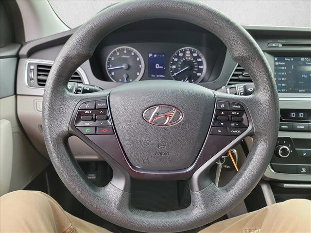 Used 2017 Hyundai Sonata SE FWD image 18