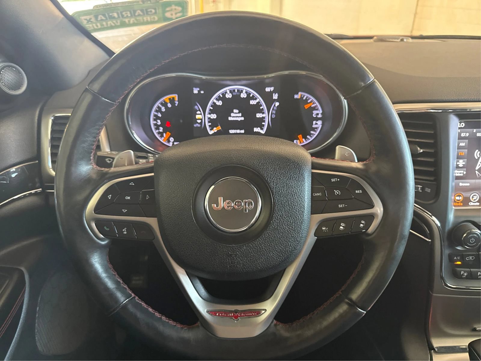 Used 2018 Jeep Grand Cherokee Trailhawk w/ Trailhawk Luxury Group AWD/4WD image 17