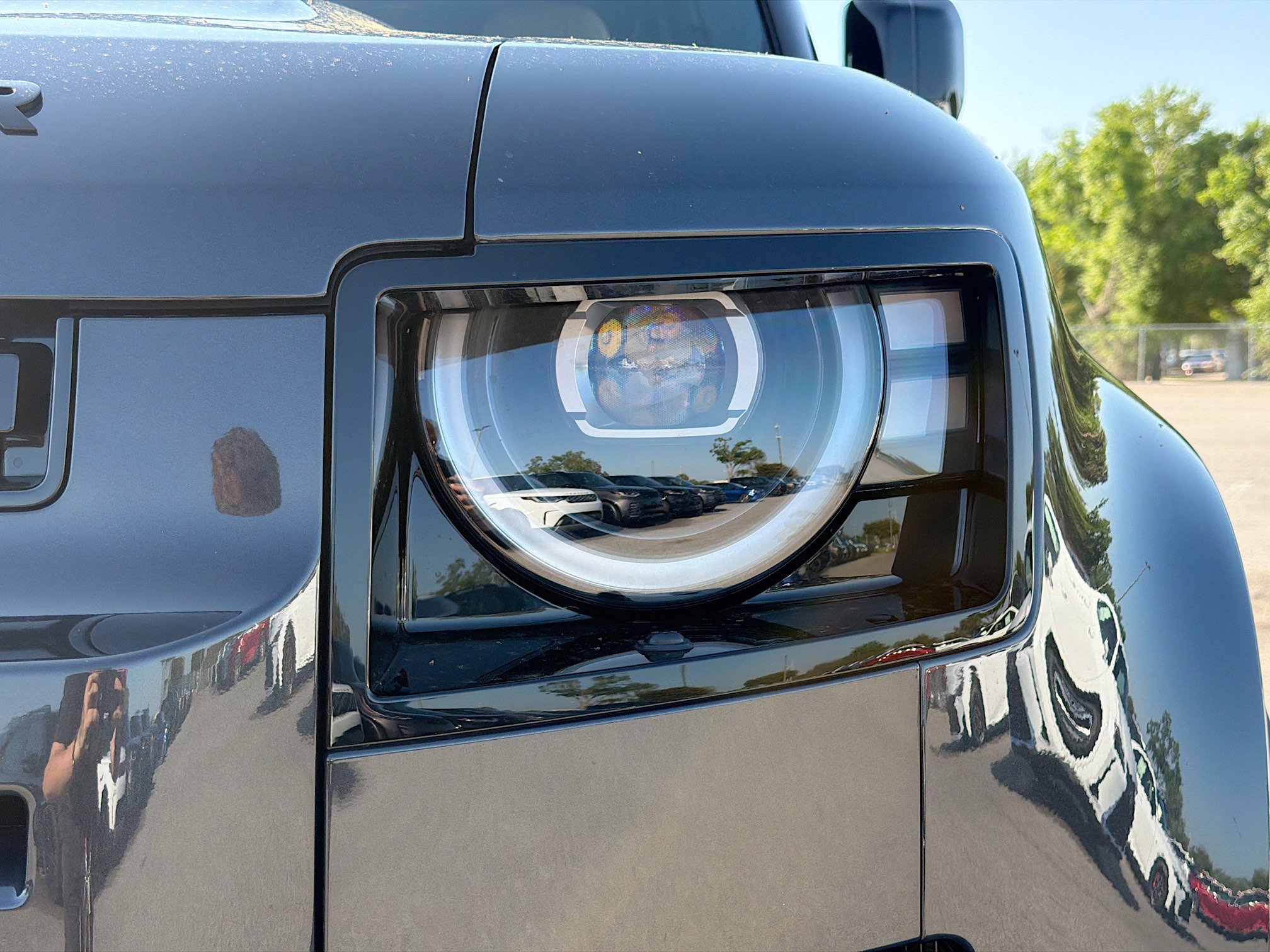 New 2026 Land Rover Defender 90 V8 image 9