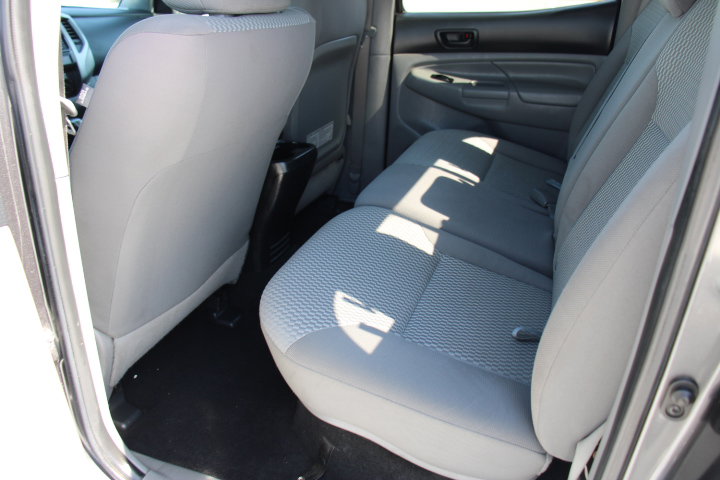 Used 2014 Toyota Tacoma PreRunner w/ SR5 Package RWD image 13