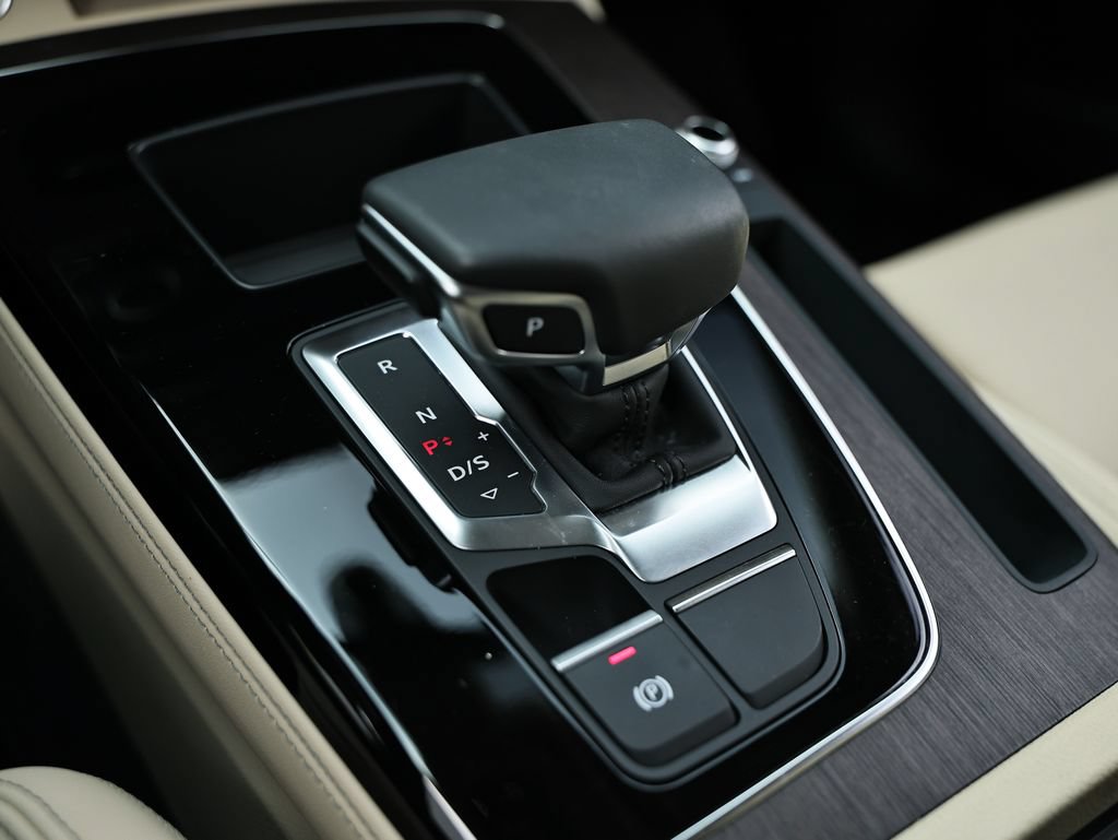 Used 2025 Audi Q5 Prestige AWD/4WD image 40