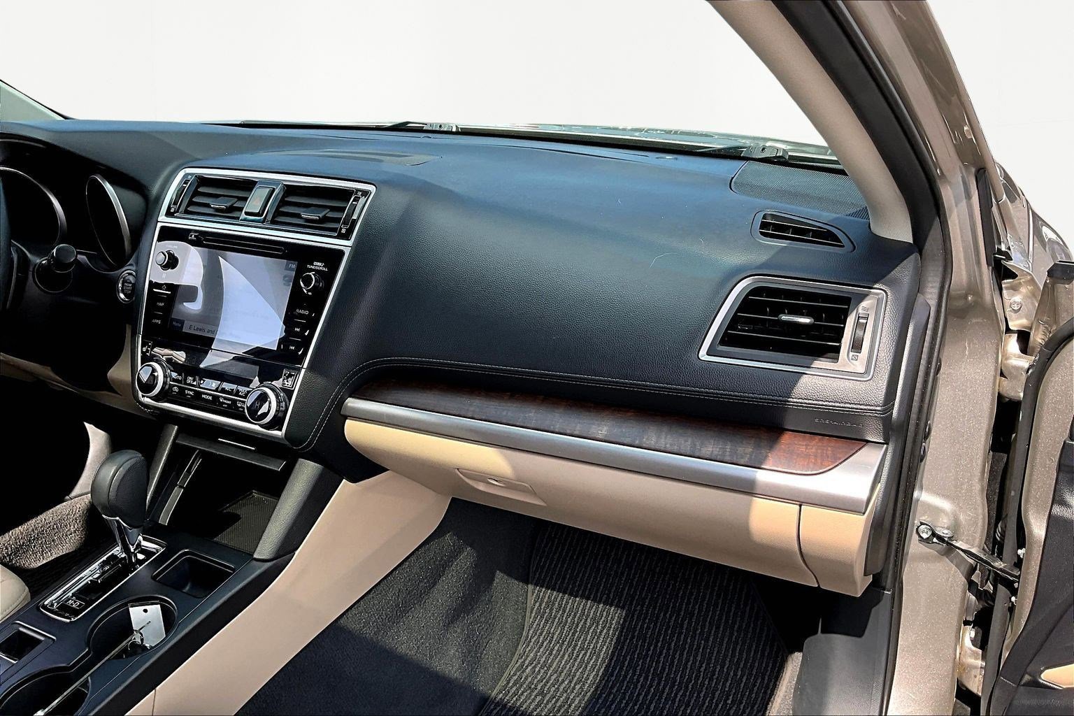 Used 2019 Subaru Outback 2.5i Limited image 25