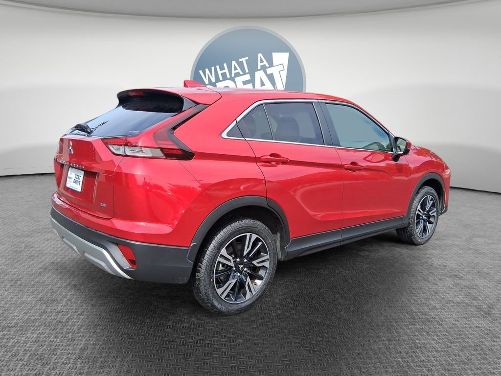 Used 2024 Mitsubishi Eclipse Cross AWD image 3
