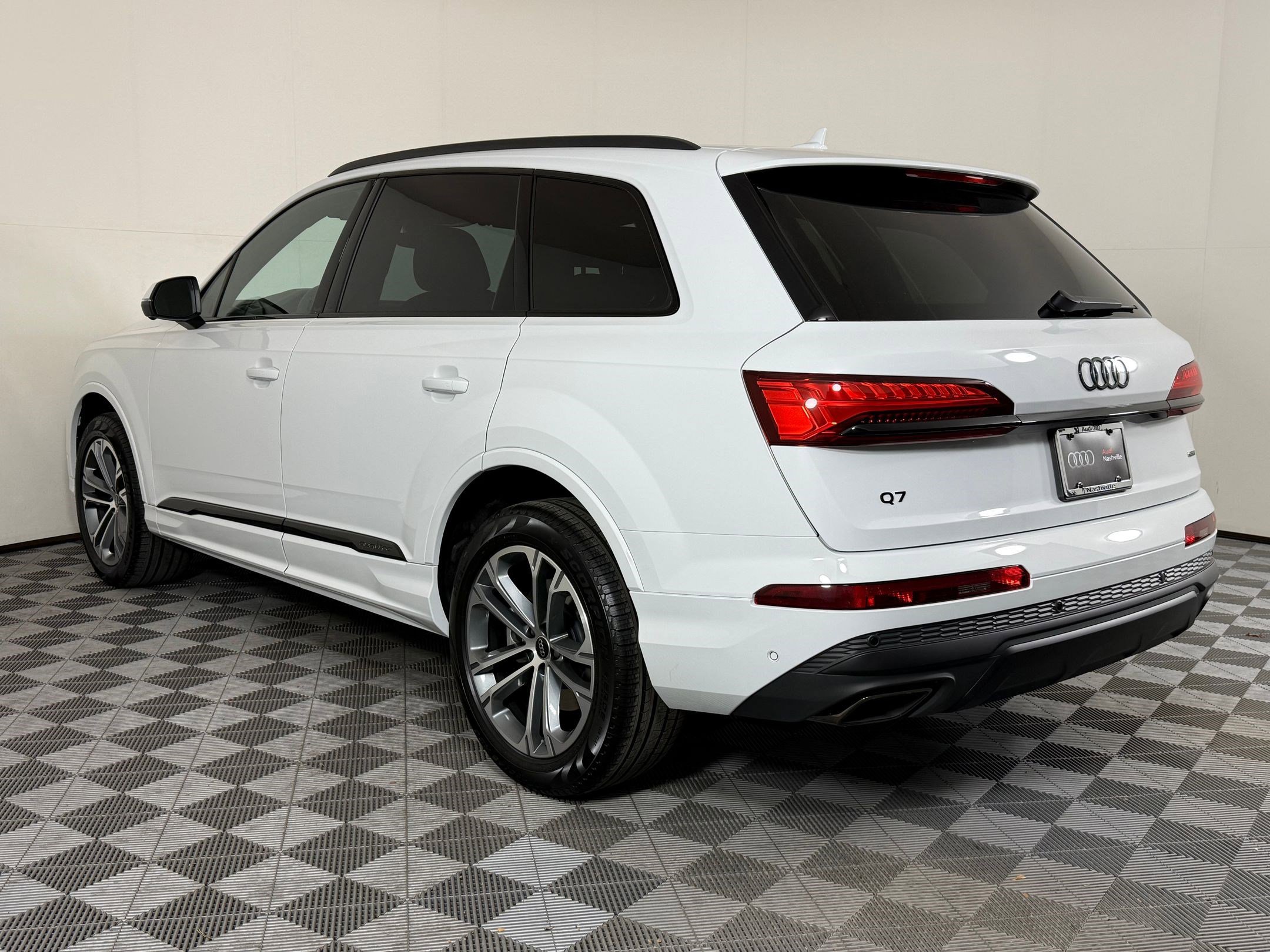 New 2026 Audi Q7 2.0T Premium image 3