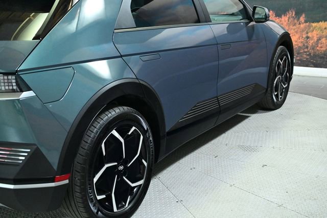 Used 2024 Hyundai Ioniq 5 SEL image 9